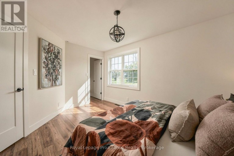 16 BONISTEEL ROAD, Quinte West (Sidney Ward), Ontario, K8P5V8