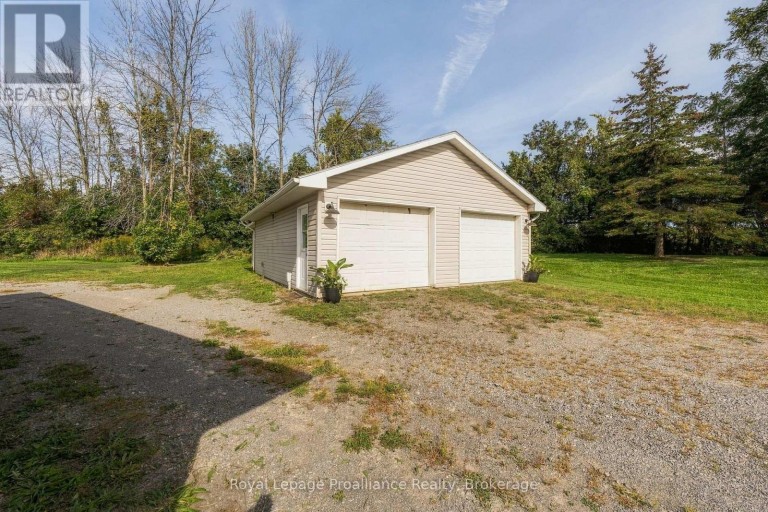 16 BONISTEEL ROAD, Quinte West (Sidney Ward), Ontario, K8P5V8