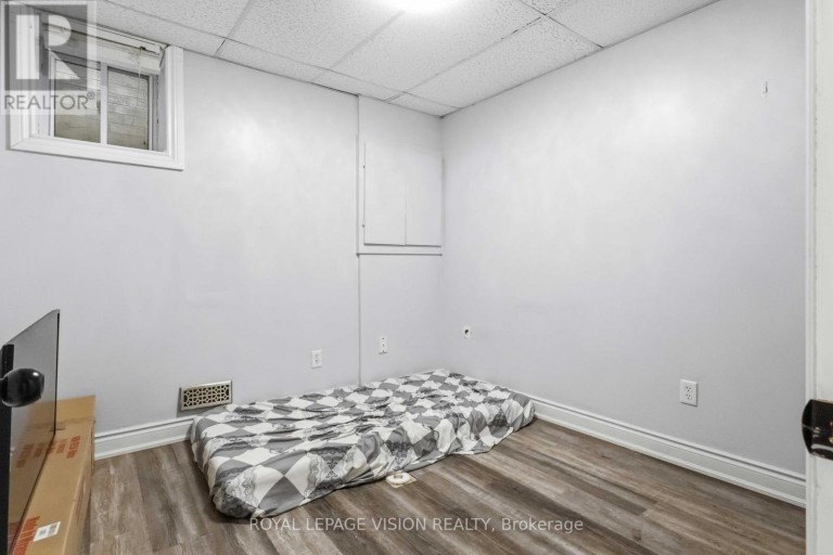 1815 DALHOUSIE CRESCENT, Oshawa (Samac), Ontario, L1G8C5