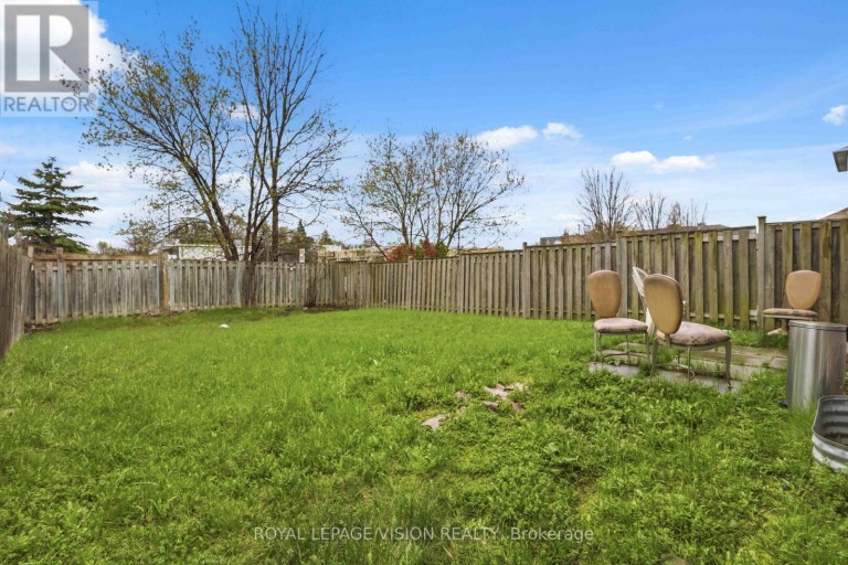 1815 DALHOUSIE CRESCENT, Oshawa (Samac), Ontario, L1G8C5