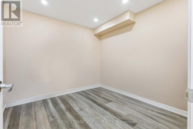 1815 DALHOUSIE CRESCENT, Oshawa (Samac), Ontario, L1G8C5