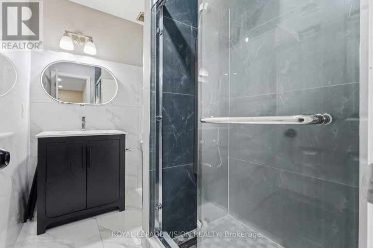 1815 DALHOUSIE CRESCENT, Oshawa (Samac), Ontario, L1G8C5