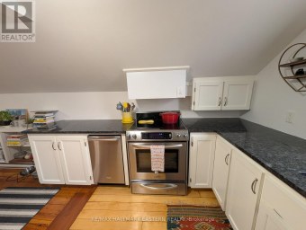 46 QUEEN STREET Selwyn Ontario photo 10