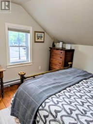 46 QUEEN STREET Selwyn Ontario photo 13