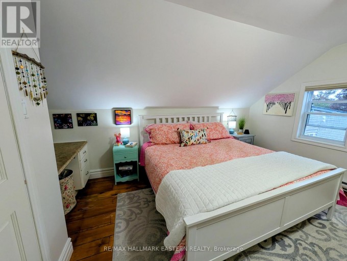 46 QUEEN STREET, Selwyn, Ontario, K0L2H0