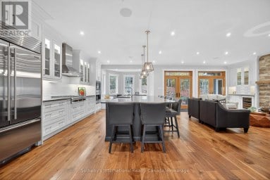 112 ARROWHEAD CRESCENT Blue Mountains Ontario photo 8