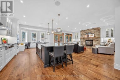 112 ARROWHEAD CRESCENT Blue Mountains Ontario photo 9