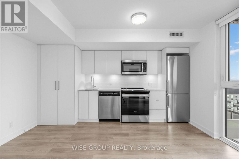 1502 - 18 TRETTI WAY, Toronto (Clanton Park), Ontario, M3H0E4