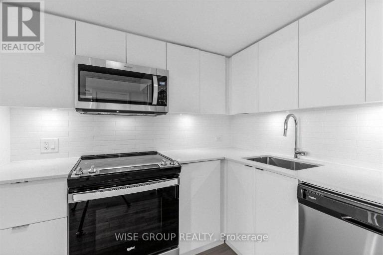 1405 - 18 TRETTI WAY, Toronto (Clanton Park), Ontario, M3H0E4