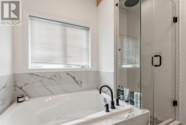 124 BARONS STREET Vaughan (Kleinburg) Ontario photo 16