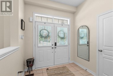 124 BARONS STREET Vaughan (Kleinburg) Ontario photo 3