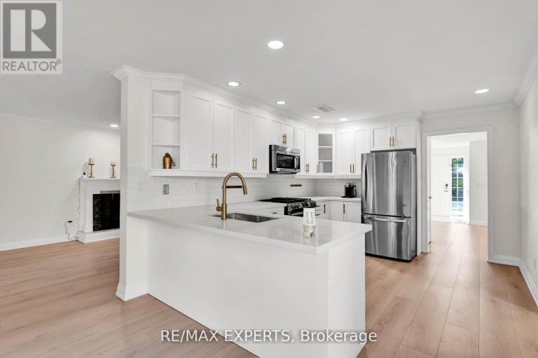 14 ALANA DRIVE, Springwater (Centre Vespra), Ontario, L9X0S2