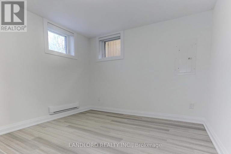 LOWR RR - 2004 LAWRENCE AVENUE W, Toronto (Weston), Ontario, M9N1H4