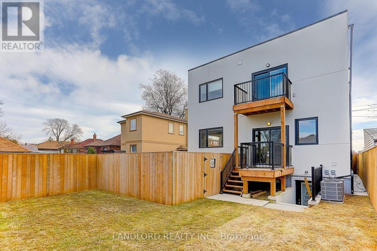 LOWR RR - 2004 LAWRENCE AVENUE W, Toronto (Weston), Ontario, M9N1H4