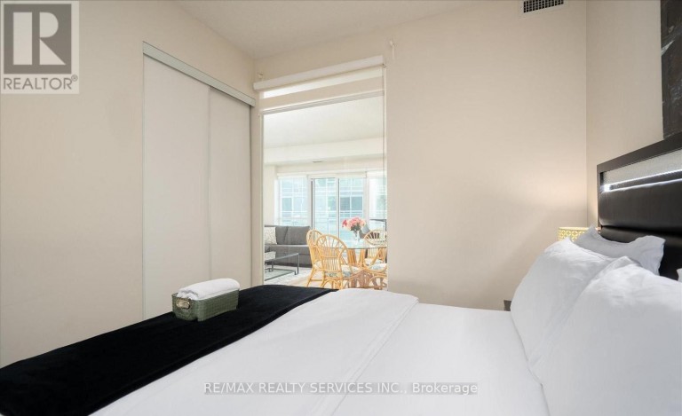 2331 - 165 LEGION ROAD N, Toronto (Mimico), Ontario, M5Y0B3