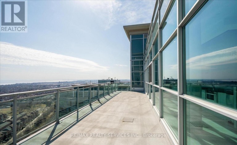 2331 - 165 LEGION ROAD N, Toronto (Mimico), Ontario, M5Y0B3