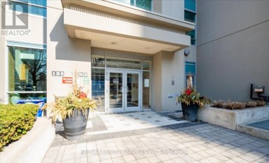 2331 - 165 LEGION ROAD N Toronto (Mimico) Ontario photo 2