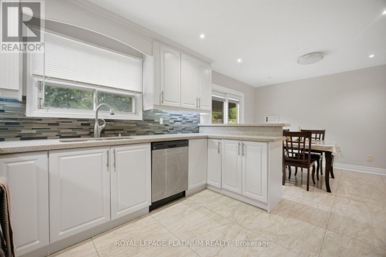 2542 POLLARD DRIVE, Mississauga (Erindale), Ontario, L5C3H1