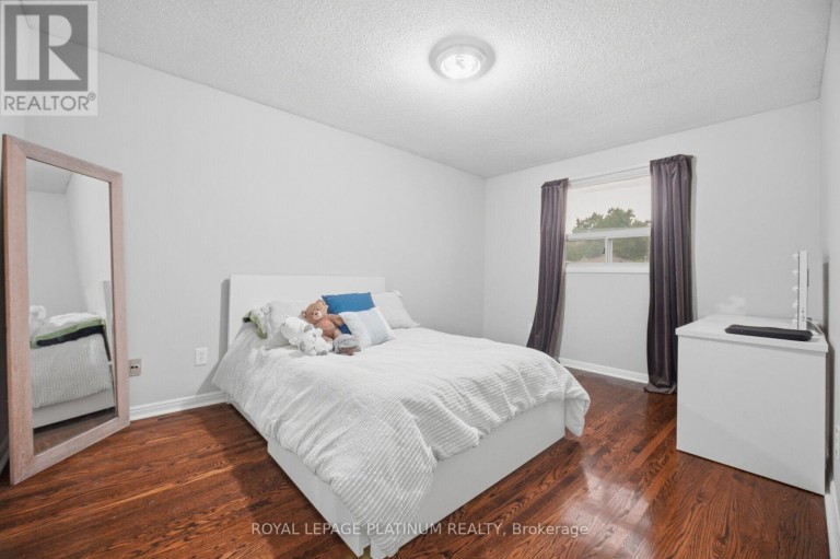 2542 POLLARD DRIVE, Mississauga (Erindale), Ontario, L5C3H1