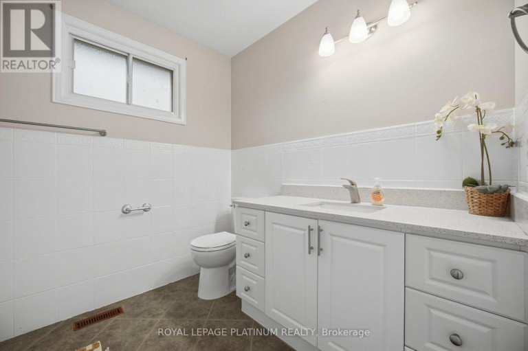 2542 POLLARD DRIVE, Mississauga (Erindale), Ontario, L5C3H1