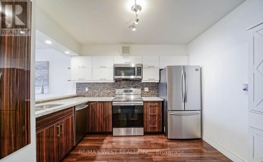 PH10 - 234 ALBION ROAD Toronto (Elms-Old Rexdale) Ontario photo 2