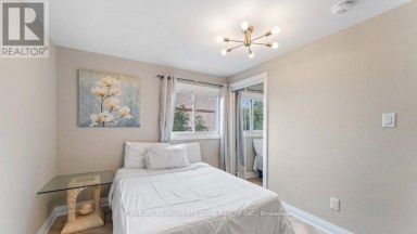 4 BORDEN HILL COURT Brampton (Central Park) Ontario photo 12