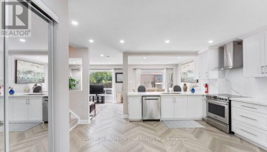 4 BORDEN HILL COURT Brampton (Central Park) Ontario photo 3