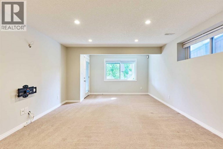 507 Panatella Square NW, Calgary, Alberta, T3K0T5