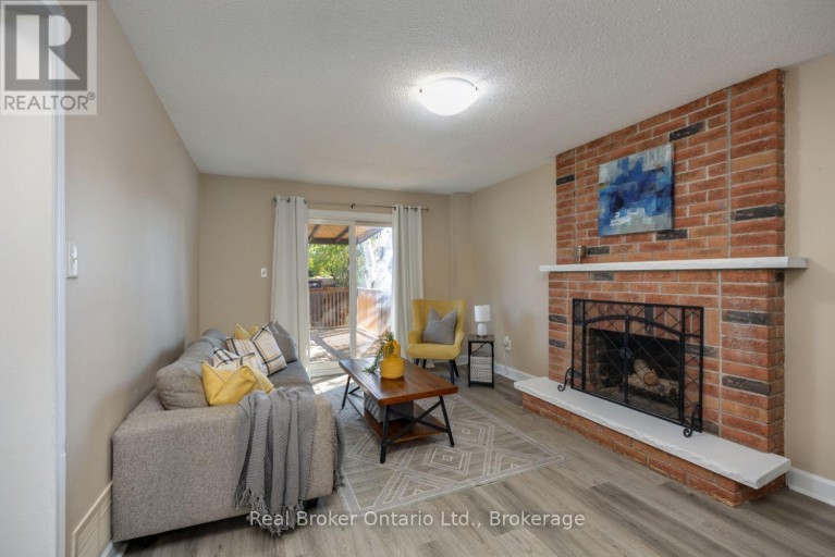 630 COGNAC CRESCENT, Pickering (Amberlea), Ontario, L1X1L9