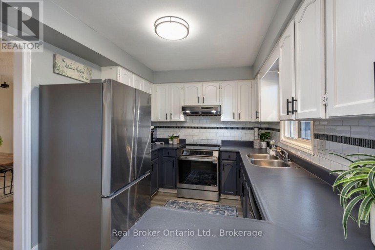 630 COGNAC CRESCENT, Pickering (Amberlea), Ontario, L1X1L9