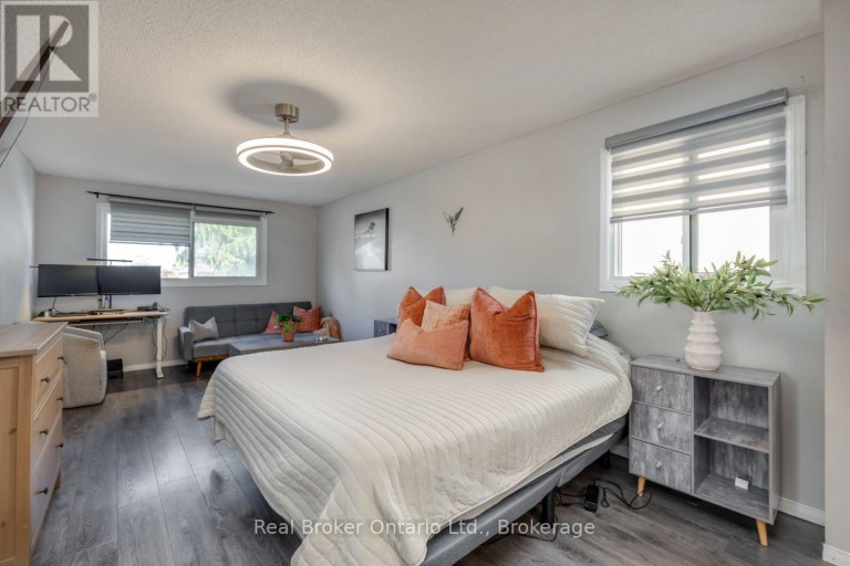 630 COGNAC CRESCENT, Pickering (Amberlea), Ontario, L1X1L9