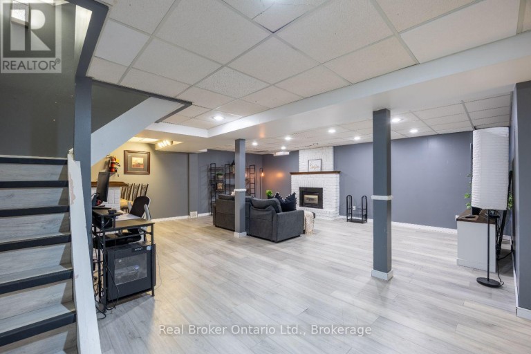 630 COGNAC CRESCENT, Pickering (Amberlea), Ontario, L1X1L9