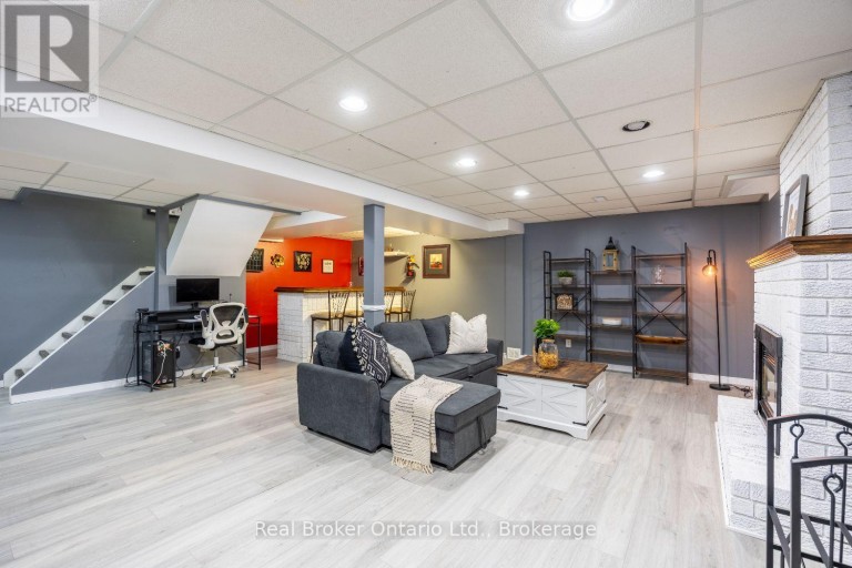 630 COGNAC CRESCENT, Pickering (Amberlea), Ontario, L1X1L9