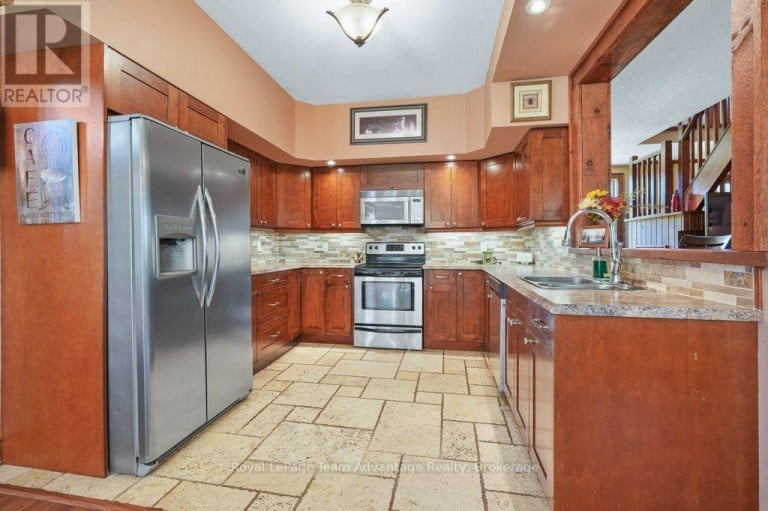 25 COLE POINT TRAIL, McKellar, Ontario, P2A0B4