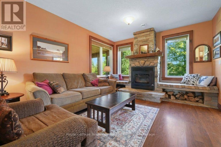 25 COLE POINT TRAIL, McKellar, Ontario, P2A0B4