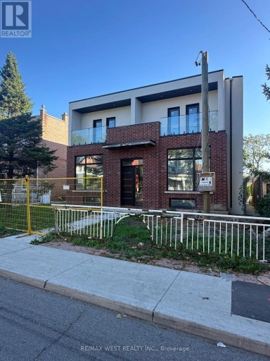 145 DOVERCOURT ROAD, Toronto (Trinity-Bellwoods), Ontario, M6J3C5