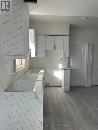 145 DOVERCOURT ROAD, Toronto (Trinity-Bellwoods), Ontario, M6J3C5