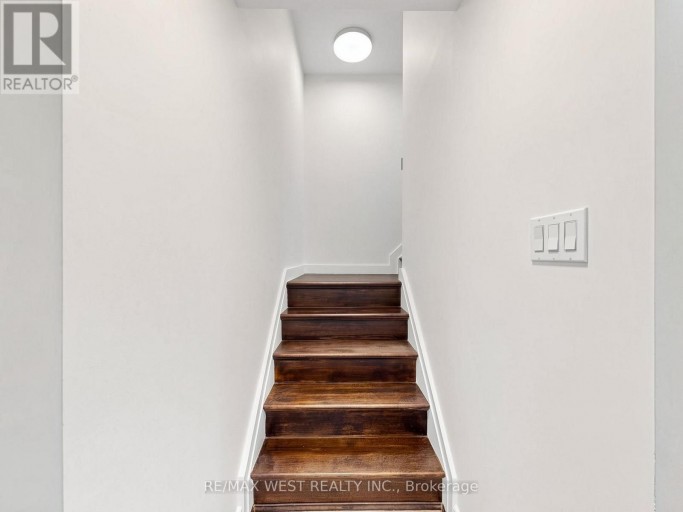 63 ECHO RIDGE CRESCENT, Vaughan (Sonoma Heights), Ontario, L4H2K1