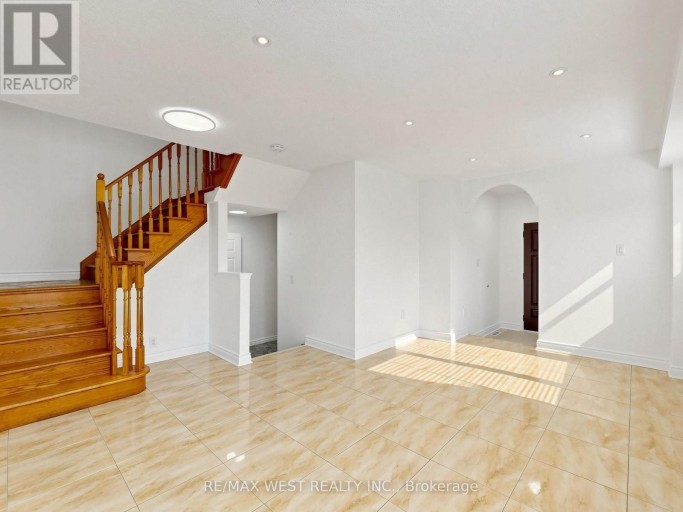 63 ECHO RIDGE CRESCENT, Vaughan (Sonoma Heights), Ontario, L4H2K1