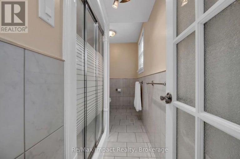 702 WESTDALE COURT, Oshawa (Northglen), Ontario, L1J5B5