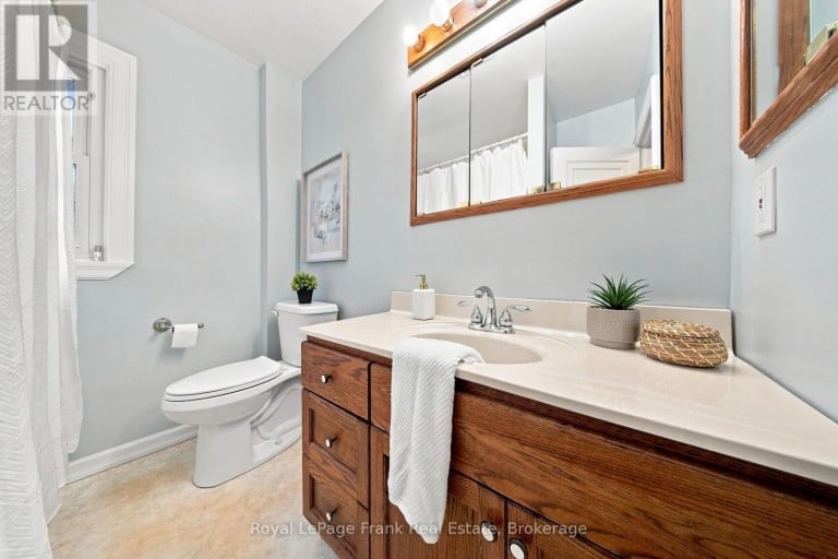 126 LAUDER ROAD, Oshawa (O'Neill), Ontario, L1G2H6