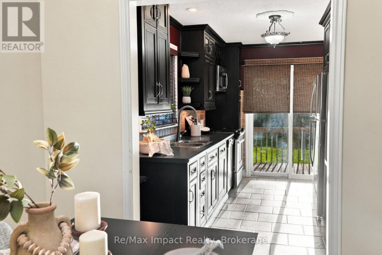 172 ROXBOROUGH AVENUE, Oshawa (O'Neill), Ontario, L1G5W5