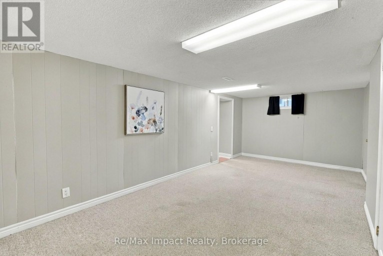 172 ROXBOROUGH AVENUE, Oshawa (O'Neill), Ontario, L1G5W5
