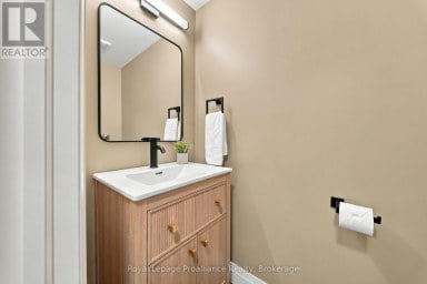378 ANNE STREET Cobourg Ontario photo 28