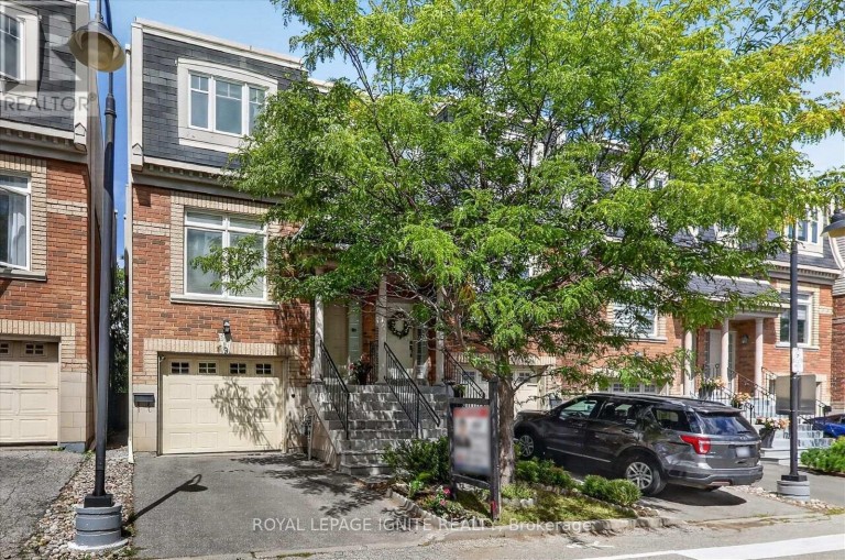 9 - 8032 KIPLING AVENUE, Vaughan (West Woodbridge), Ontario, L4L2A1