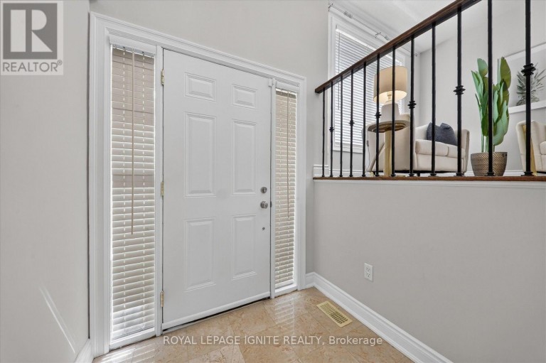9 - 8032 KIPLING AVENUE, Vaughan (West Woodbridge), Ontario, L4L2A1