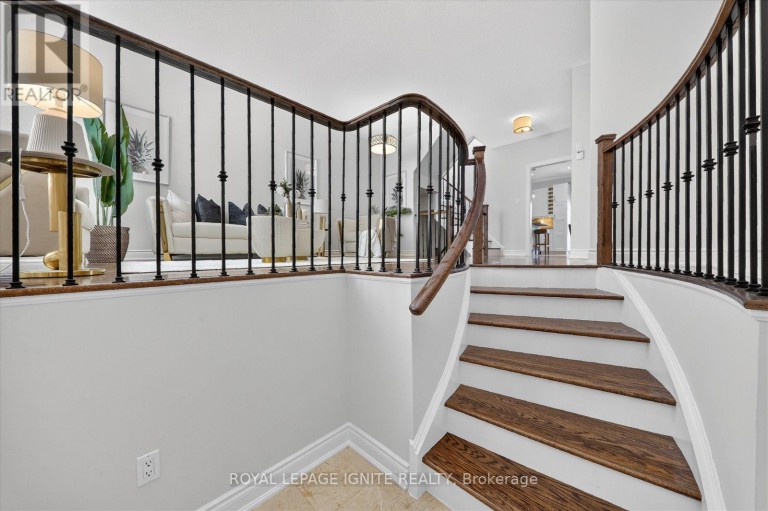 9 - 8032 KIPLING AVENUE, Vaughan (West Woodbridge), Ontario, L4L2A1