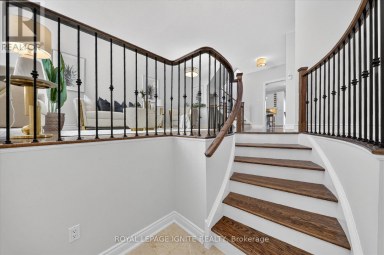 9 - 8032 KIPLING AVENUE Vaughan (West Woodbridge) Ontario photo 6