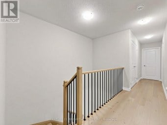 575 BOYD LANE Milton (Walker) Ontario photo 12