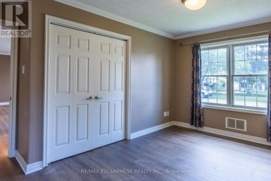 14 CARRICK STREET Haldimand Ontario photo 5